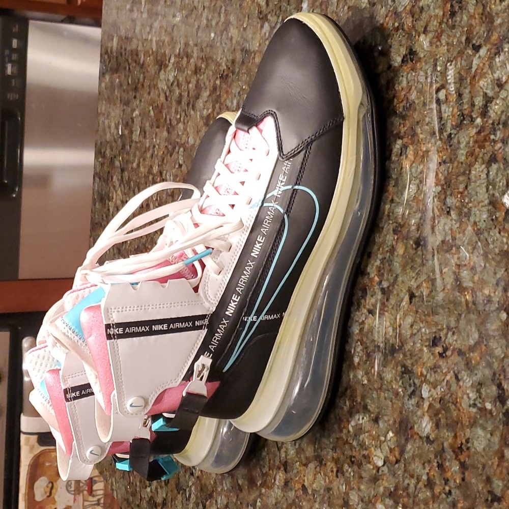 Nike Air Max 720 Saturn